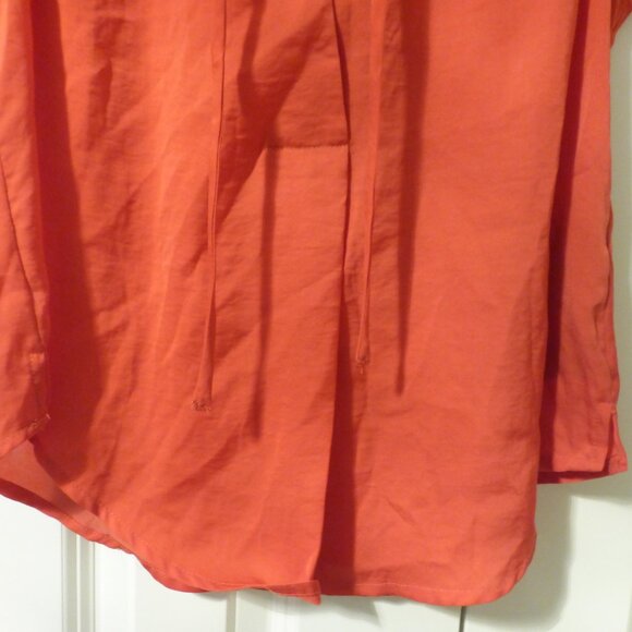 GUESS orange low cut sleeveless top with ties - Picture 4 of 5